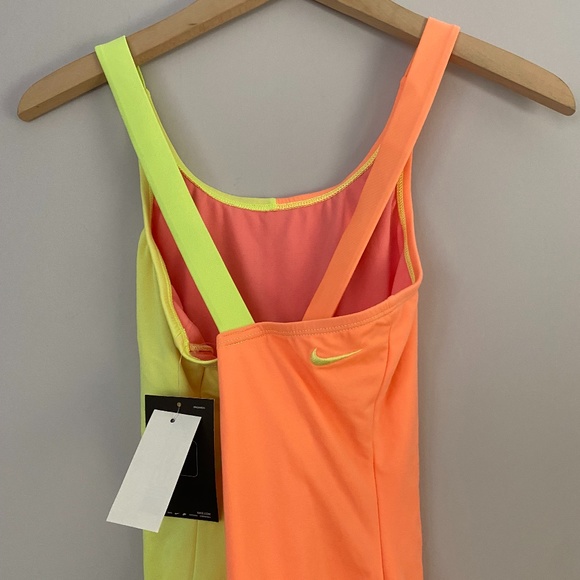 BNWT Nike Orange and Yellow One-Piece Swimsuit W/ Cross Back Size Extra Large - Picture 8 of 10